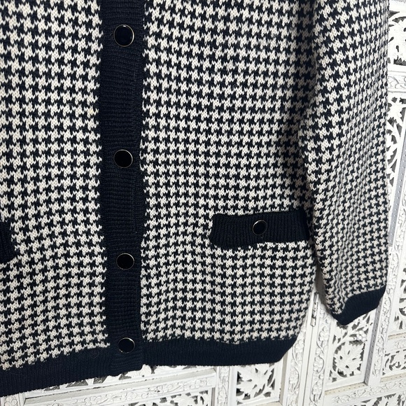 Brooks Brothers 100% Wool Black & White Houndstooth Preppy Button Up Cardigan - Picture 3 of 7